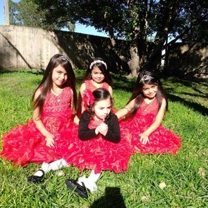 Meet your Posher, Carolina